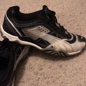 Size 8 Puma Shoes